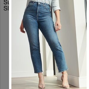Super High Waisted Curvy Slim Jeans | Short
